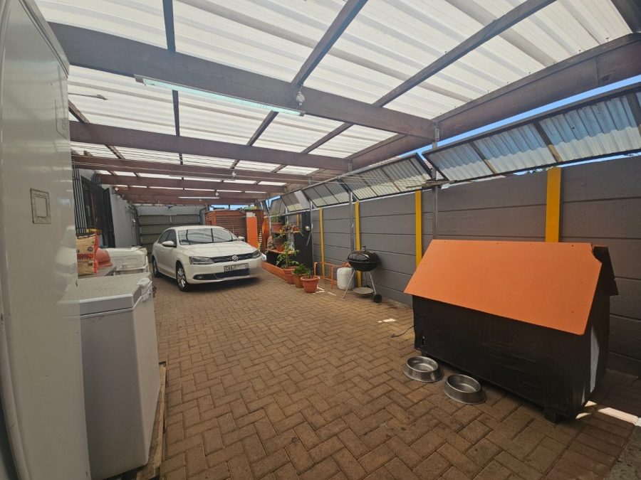 3 Bedroom Property for Sale in Colorado Park Western Cape